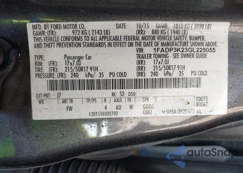 2016 Ford Focus Se z USA, uszkodzony, nr VIN 1FADP3K23GL225055